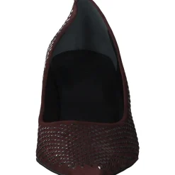 Zinda 1922, Pumps, Damen, A bordo